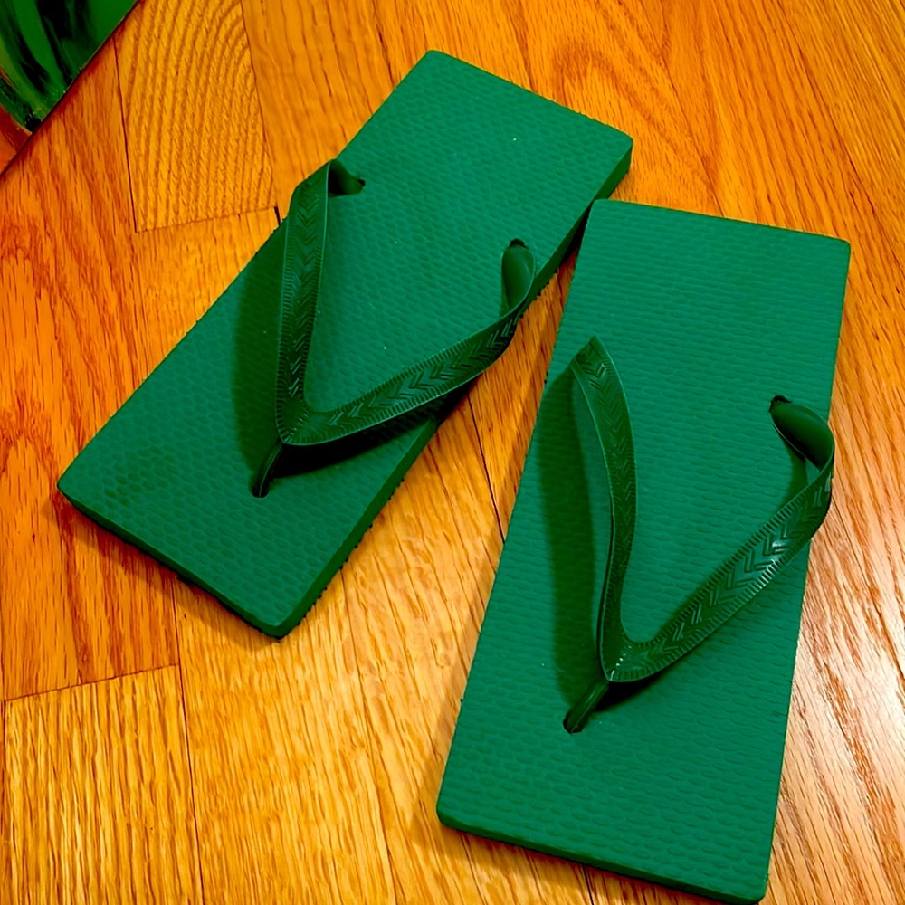 NBW GREEN RUBBER FLIP FLOPS - Picture 3 of 10
